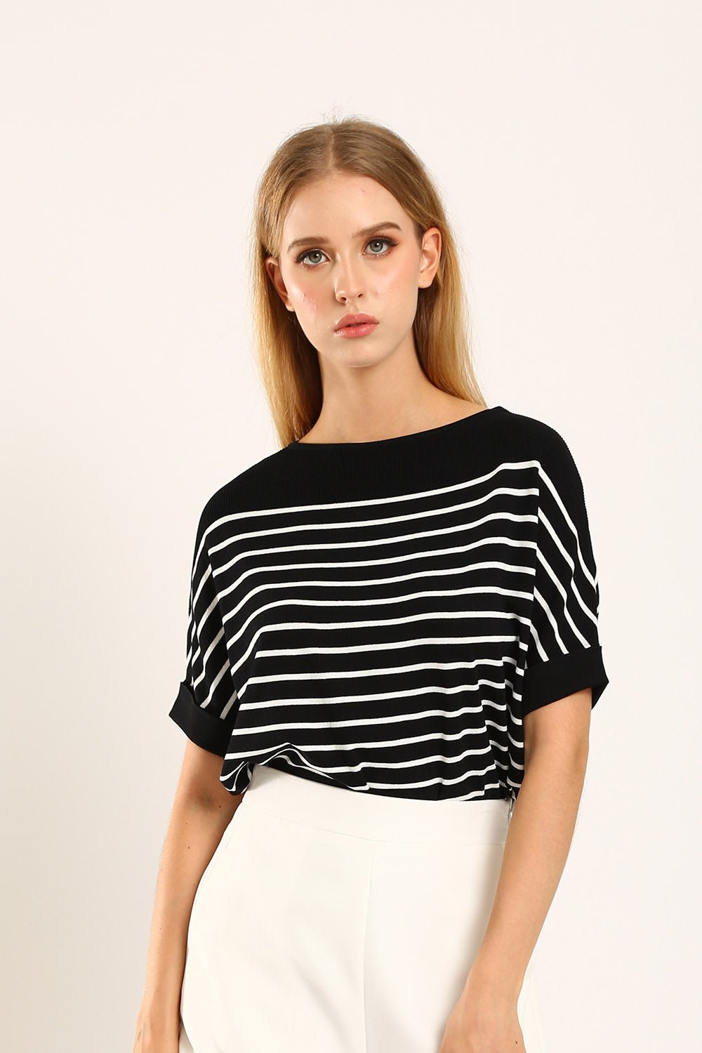 Valeina Contrast Knit Top in Black