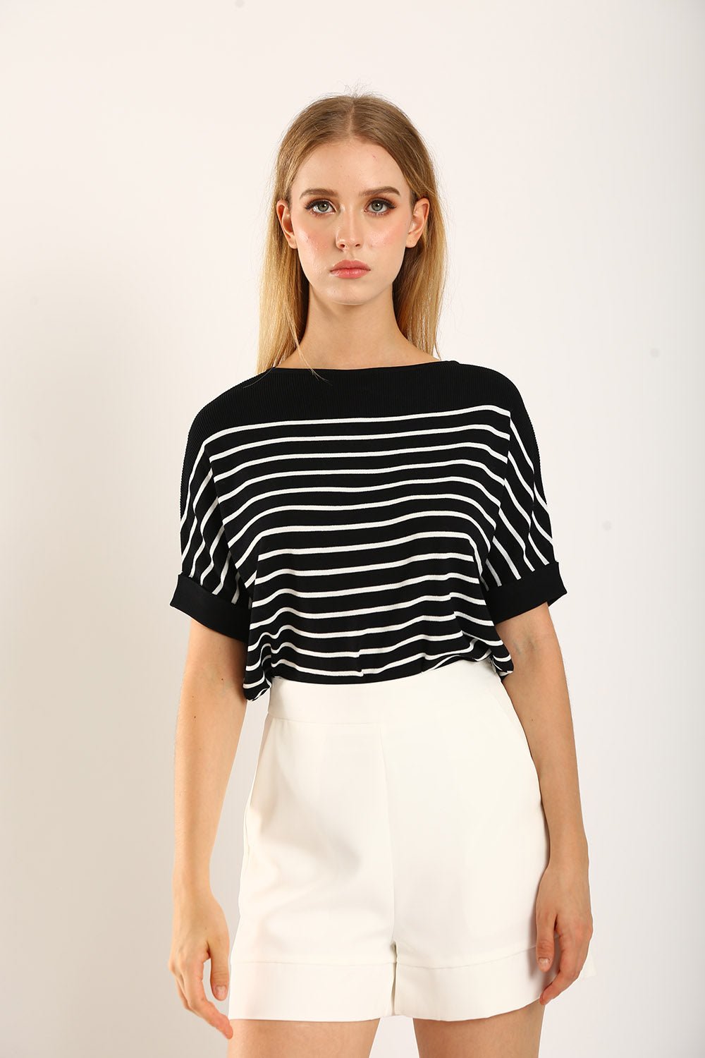 Valeina Contrast Knit Top in Black - Image 4