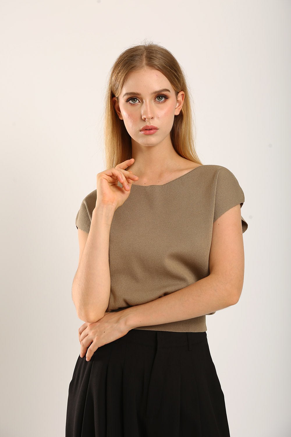 Graciela V-Slit Knit Top in Coffee - Image 3