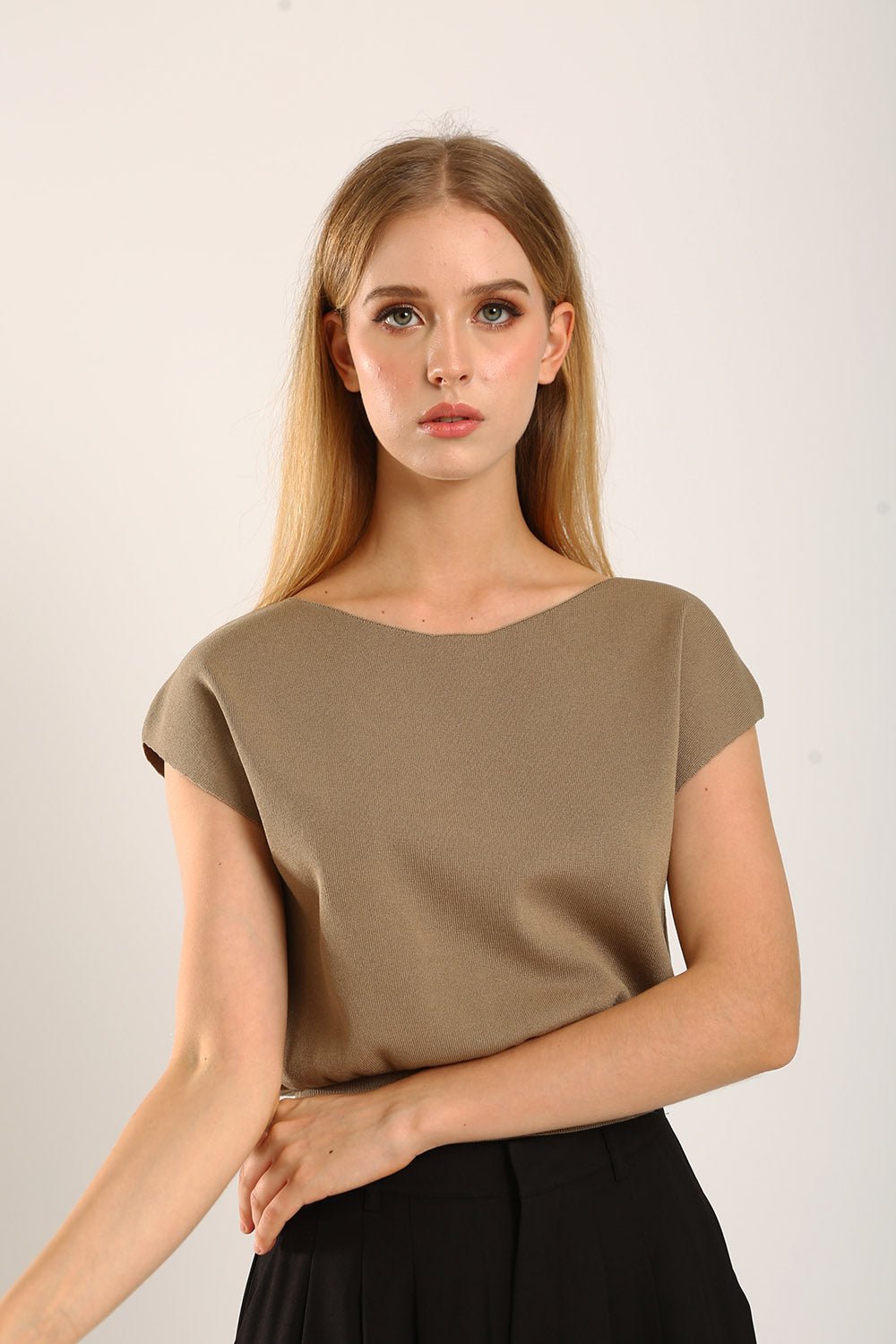 Graciela V-Slit Knit Top in Coffee - Image 4