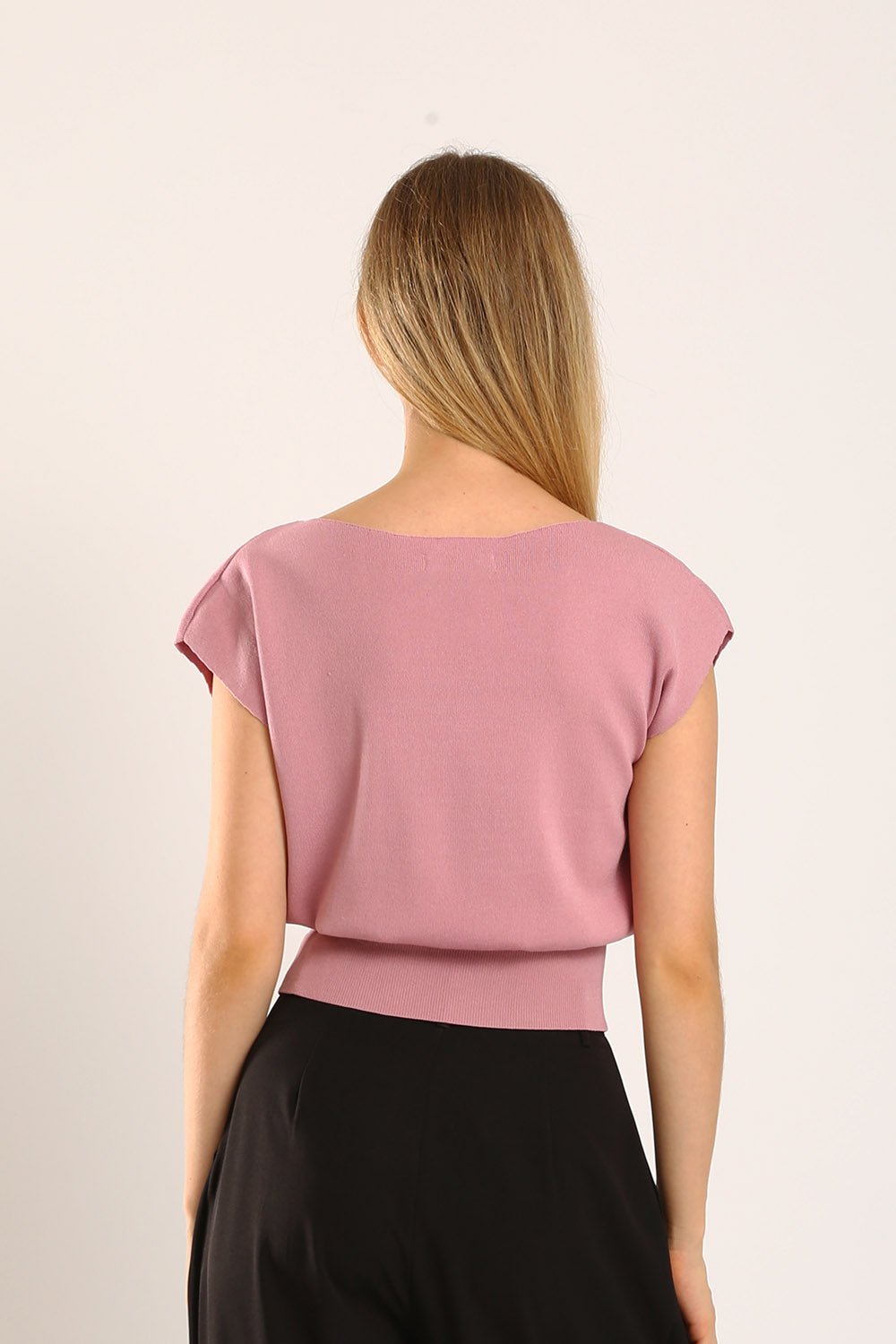 Graciela V-Slit Knit Top in Dust Pink - Image 7