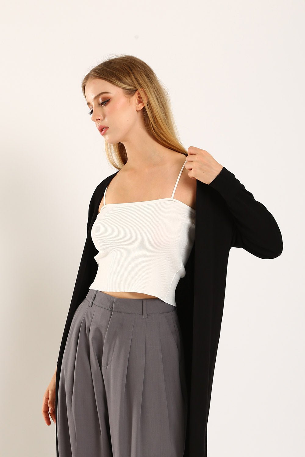 Tonie Long Knit Cardigan in Black - Image 3