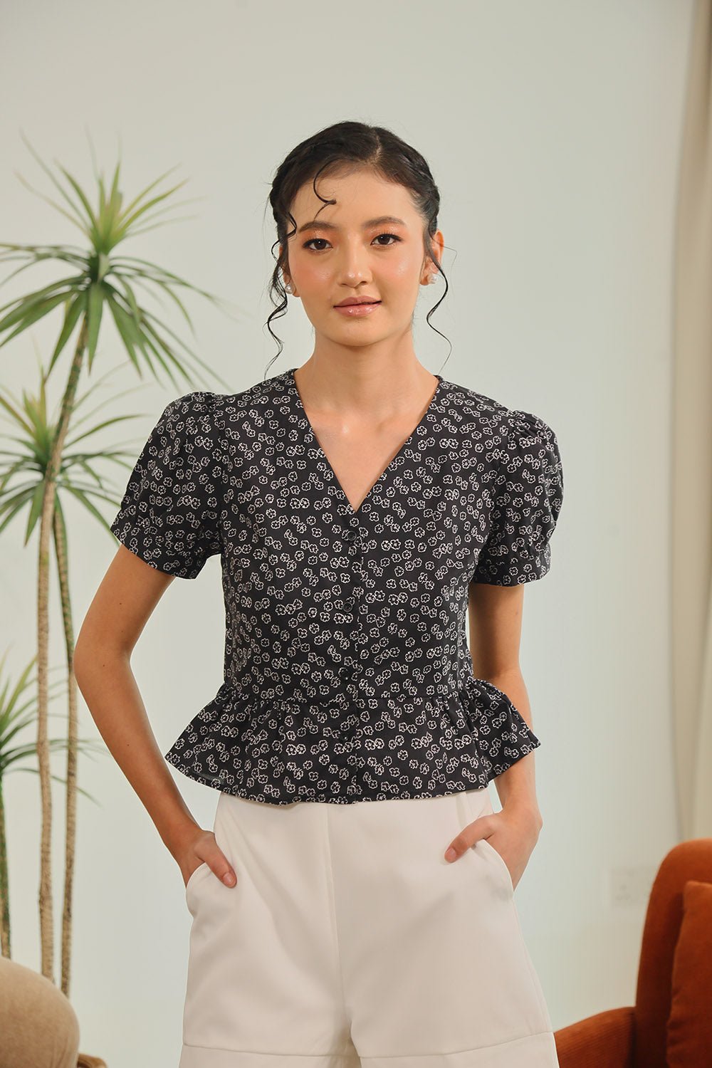 Melura Floral Peplum Top in Black Bloom - Image 4