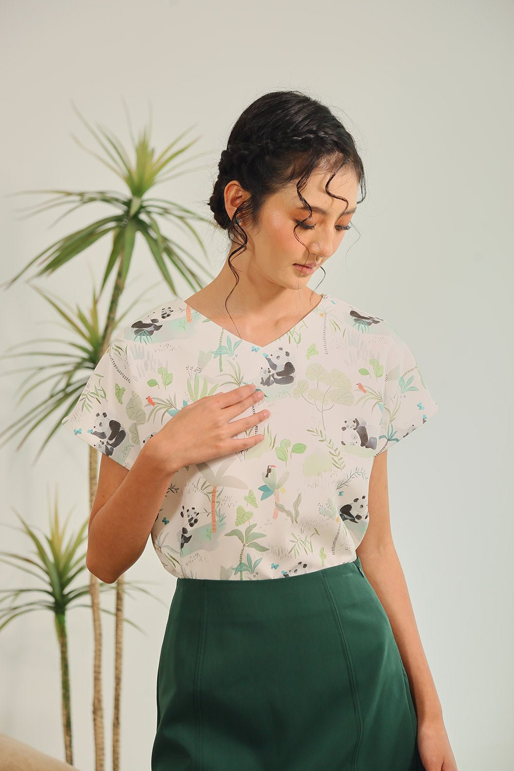 Danna Relaxed Fit Top in Panda Grove - Image 3