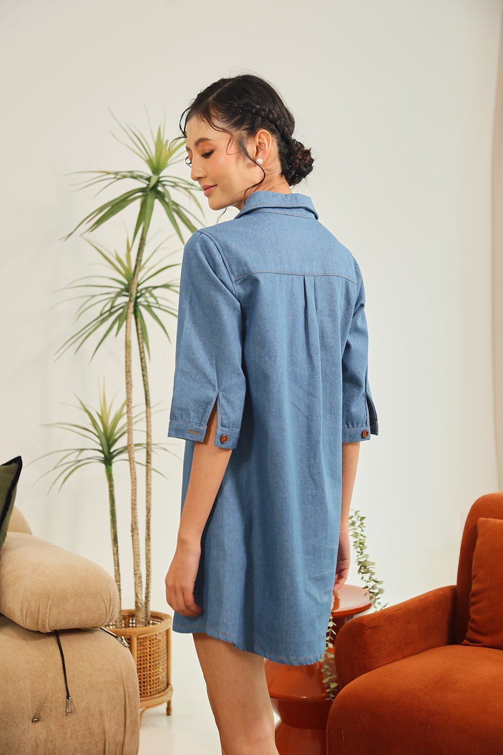 Ciely Collar Denim Shirt Dress in Mid Wash - Image 10