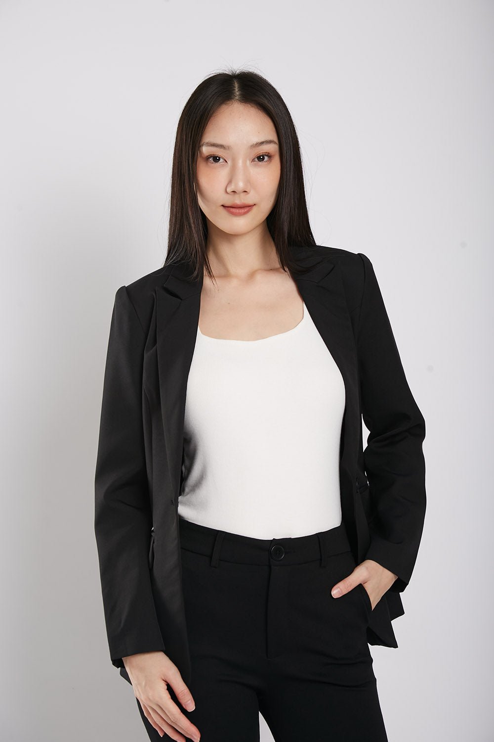 Albertha Ultra Stretchable Blazer in Black - Image 3