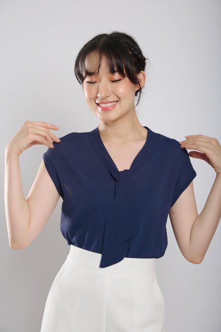 Novabelle Sash Knit Top in Navy Blue